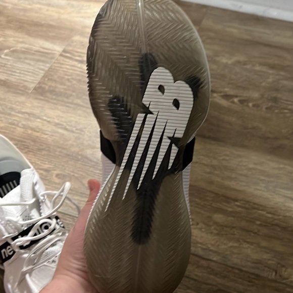New New Balance Basketball shoes - Picture 3 of 5